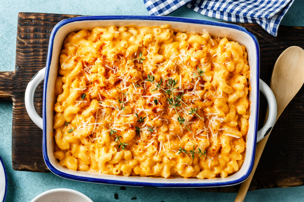 Mac,And,Cheese.,Traditional,American,Dish,Macaroni,Pasta,And,A